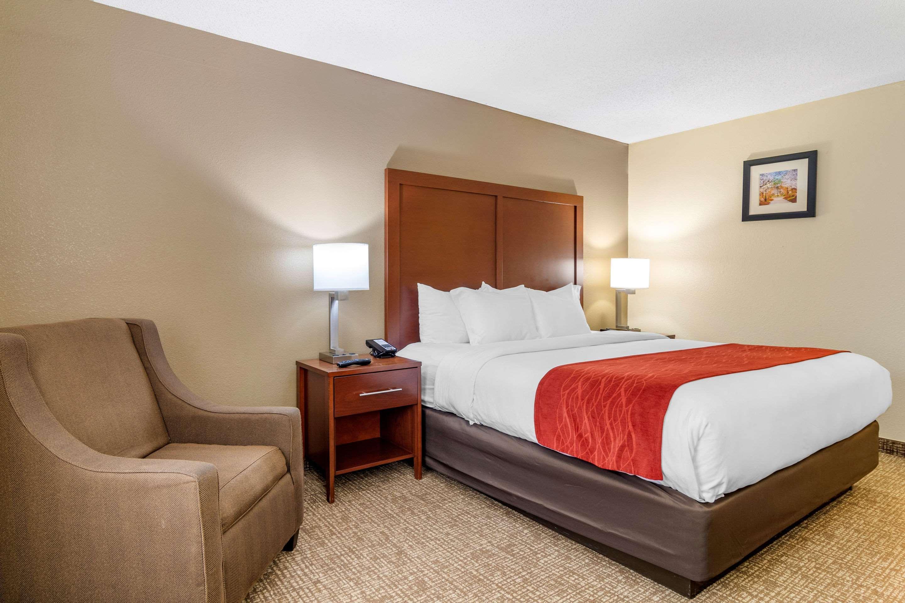Comfort Inn & Suites Macon North I-75 Екстериор снимка
