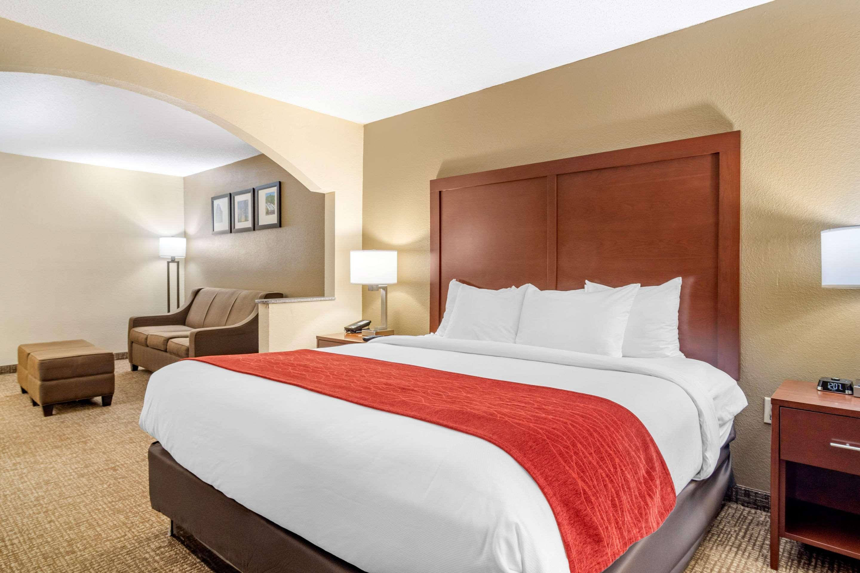 Comfort Inn & Suites Macon North I-75 Екстериор снимка
