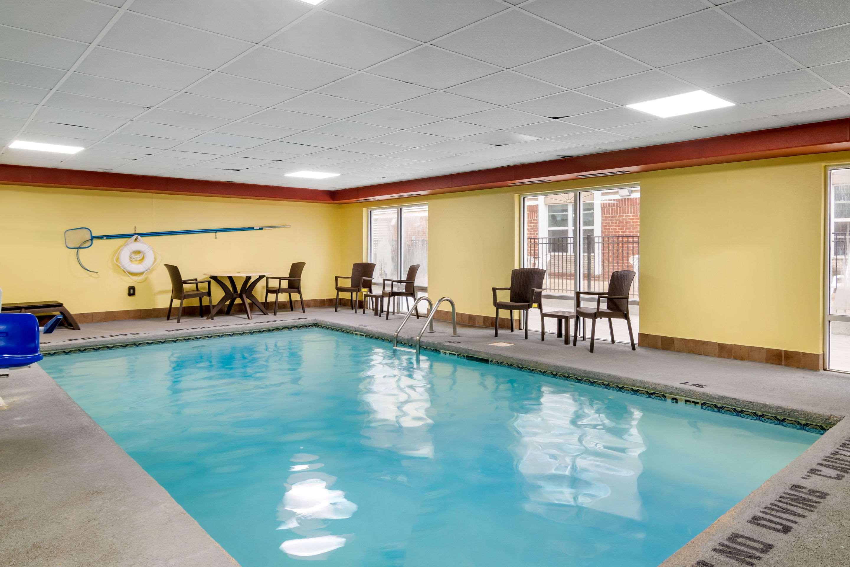 Comfort Inn & Suites Macon North I-75 Екстериор снимка