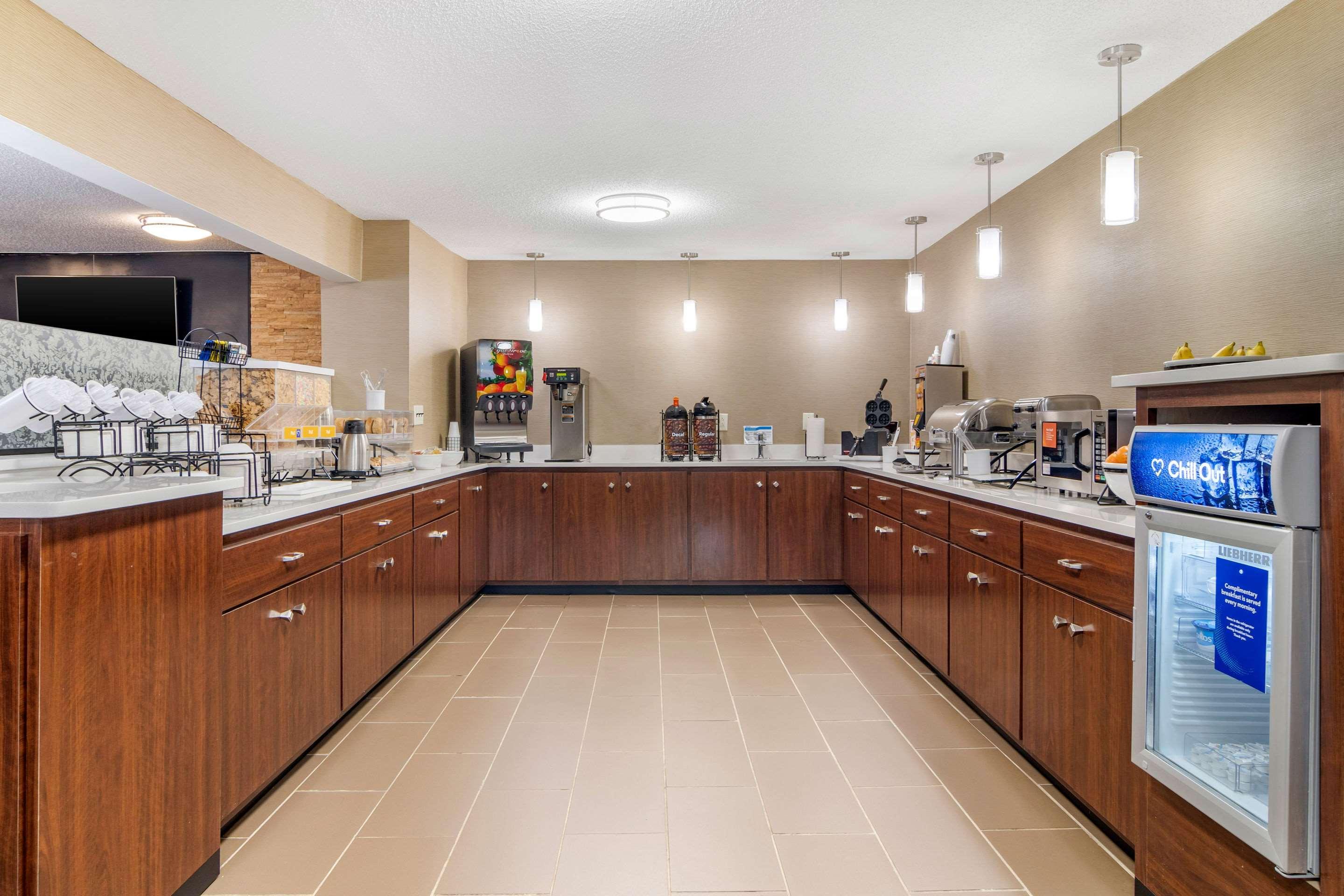 Comfort Inn & Suites Macon North I-75 Екстериор снимка